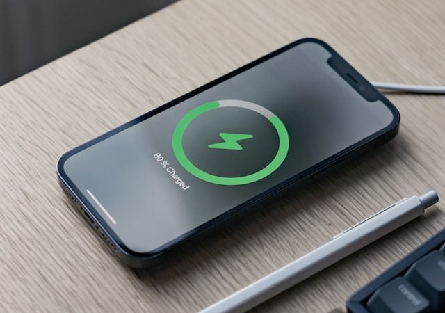 How to Maximize Your Phone Battery Life and Improve Its Long-Term Health